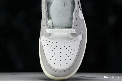 Low 1 AIR JORDAN 1207